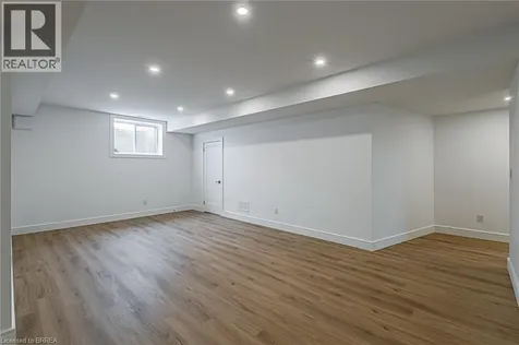 2 Hudson Drive Brantford ON N3T 0V6