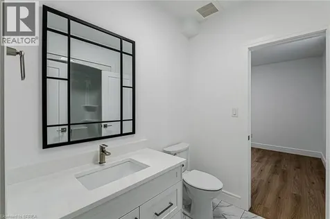 2 Hudson Drive Brantford ON N3T 0V6