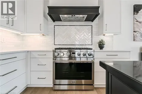 2 Hudson Drive Brantford ON N3T 0V6