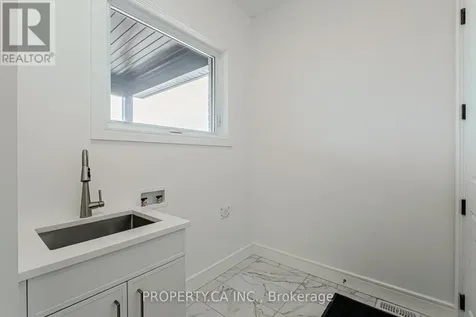 2 Hudson Drive Brantford ON N3T 0V6