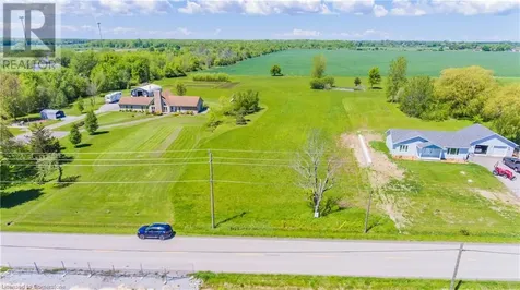 17 Lakeshore Road Wainfleet ON L0S 1V0