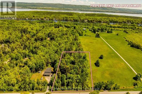 4475 Dunrobin Road Ottawa ON K0A 3M0