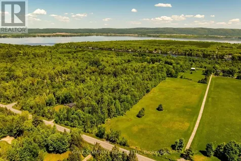 4475 Dunrobin Road Ottawa ON K0A 3M0