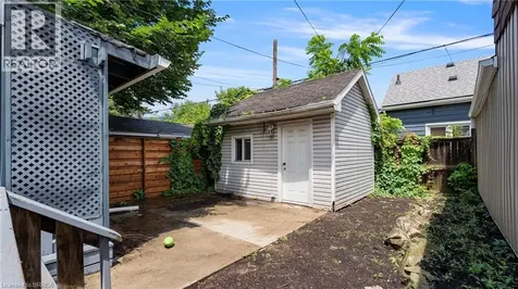 33 Highland Avenue Hamilton ON L8L 1Y8