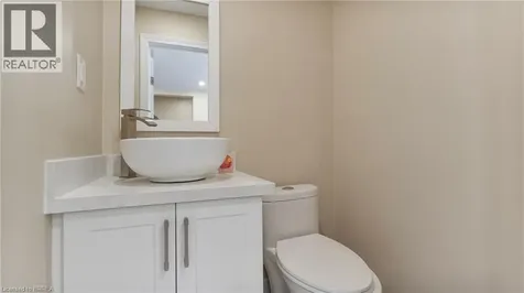 33 Highland Avenue Hamilton ON L8L 1Y8