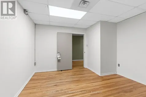 162-164 Metcalfe Street Ottawa ON K2P 1P2
