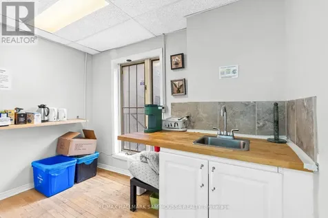 162-164 Metcalfe Street Ottawa ON K2P 1P2