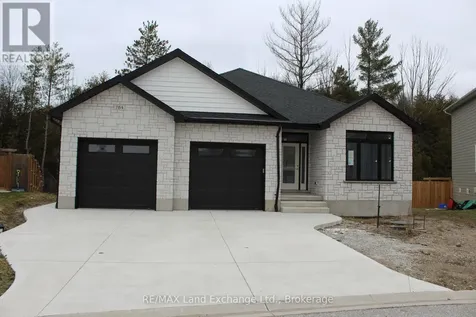 784 Campbell Avenue Kincardine ON N2Z 1W1