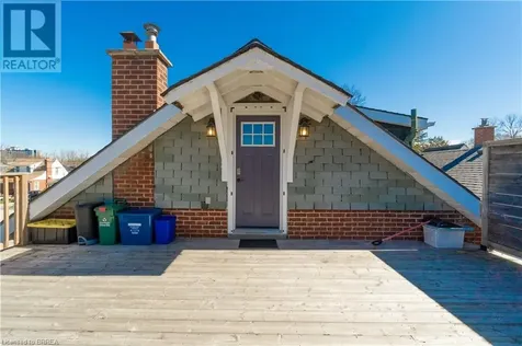 21 Wade Avenue Brantford ON N3T 1W9