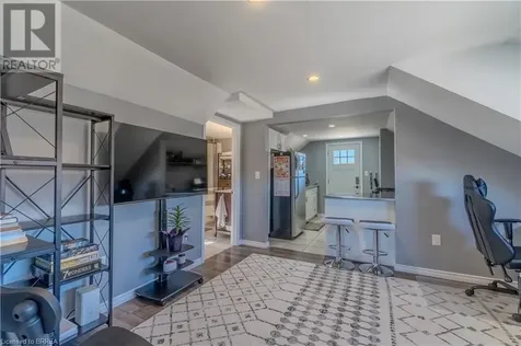21 Wade Avenue Brantford ON N3T 1W9