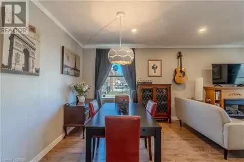 21 Wade Avenue Brantford ON N3T 1W9