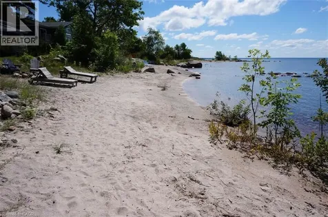 1536 Tiny Beaches Road North Tiny ON L9M 0J2