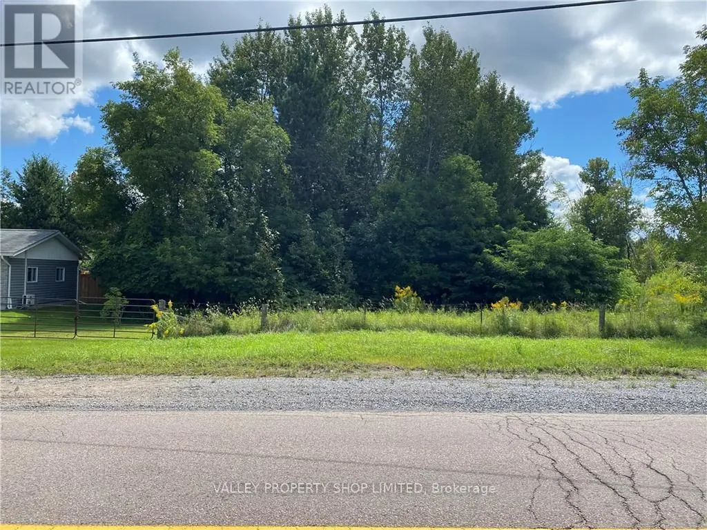 650 Stafford Street Laurentian Valley ON K8A 6V2