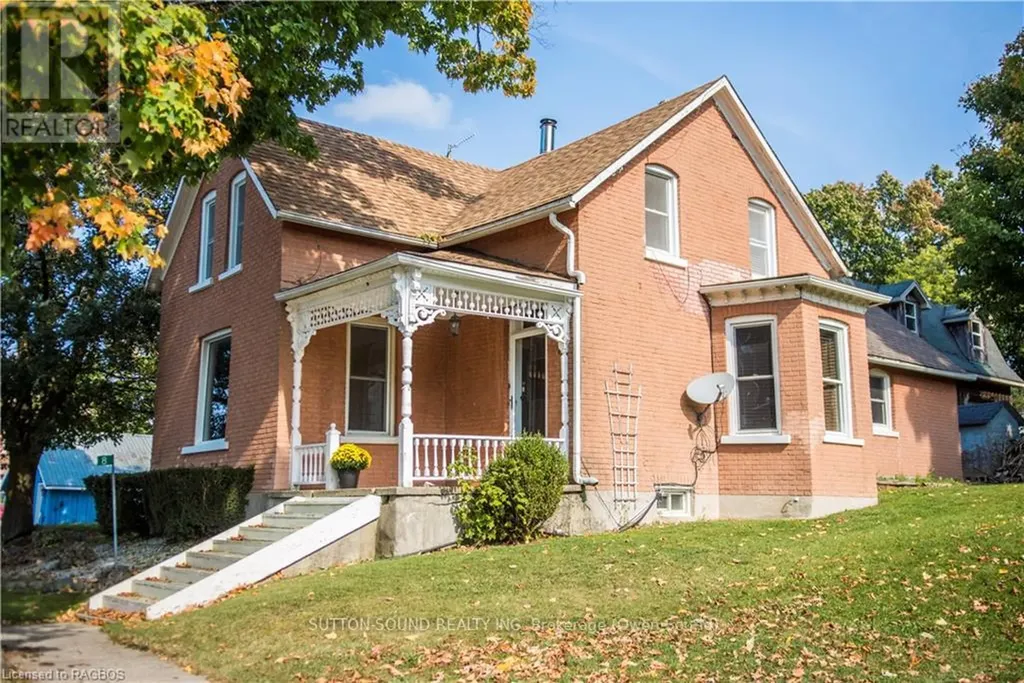 8 Elizabeth Drive South Bruce Peninsula ON N0H 1A0