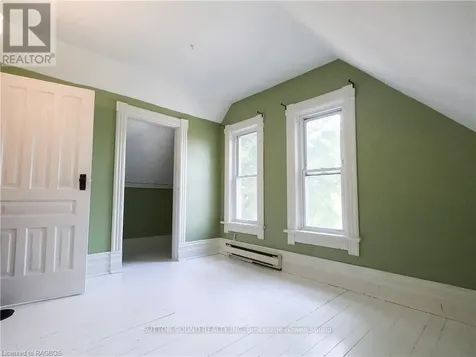 8 Elizabeth Drive South Bruce Peninsula ON N0H 1A0