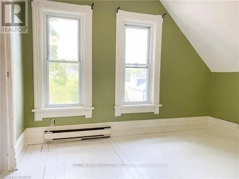 8 Elizabeth Drive South Bruce Peninsula ON N0H 1A0