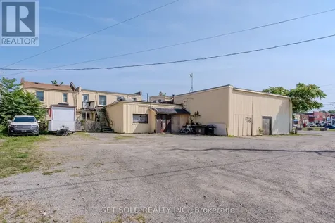 279 Colborne Street East Brantford ON N3T 2H3