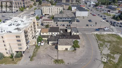 279 Colborne Street East Brantford ON N3T 2H3