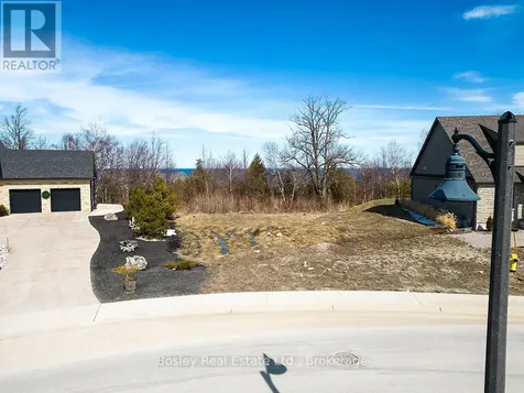 131 West Ridge Drive Blue Mountains ON N0H 2P0