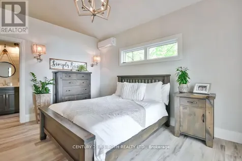 7426 Island View Street Ramara ON L0K 2B0