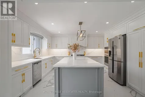 69 Raeview Drive Whitchurch-stouffville ON L4A 3G7