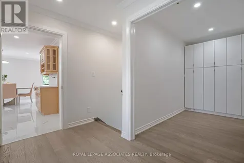 69 Raeview Drive Whitchurch-stouffville ON L4A 3G7