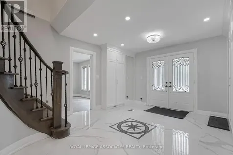 69 Raeview Drive Whitchurch-stouffville ON L4A 3G7