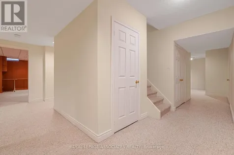 69 Raeview Drive Whitchurch-stouffville ON L4A 3G7