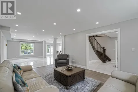 69 Raeview Drive Whitchurch-stouffville ON L4A 3G7