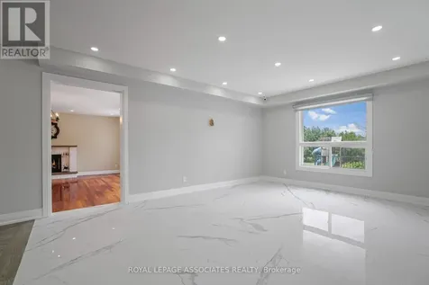 69 Raeview Drive Whitchurch-stouffville ON L4A 3G7