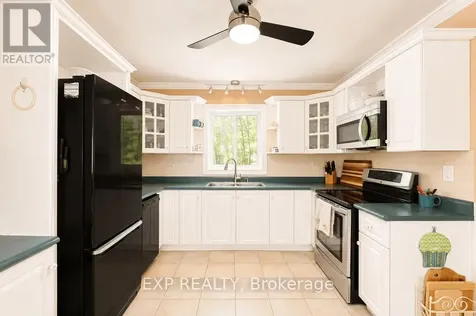 384 Carnegie Beach Road Scugog ON L9L 1B6
