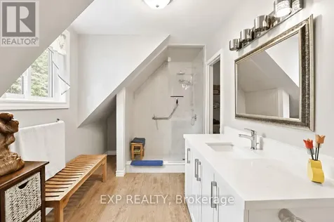 384 Carnegie Beach Road Scugog ON L9L 1B6