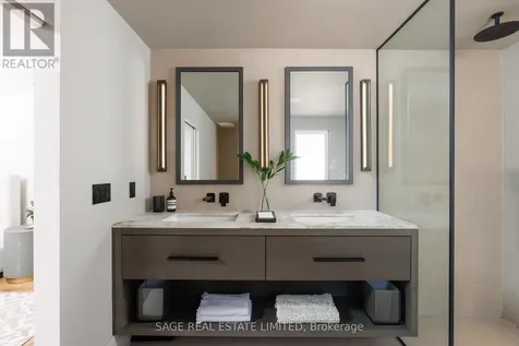 979 Broadview Avenue Toronto (broadview North) ON M4K 2R9