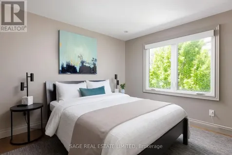 979 Broadview Avenue Toronto (broadview North) ON M4K 2R9