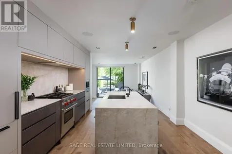 979 Broadview Avenue Toronto (broadview North) ON M4K 2R9