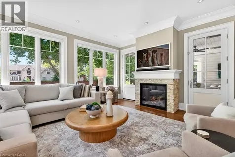 162 Fruitland Avenue Burlington ON L7N 1W7
