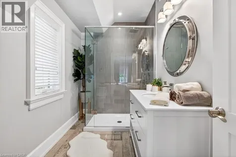 162 Fruitland Avenue Burlington ON L7N 1W7