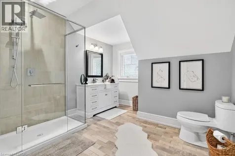 162 Fruitland Avenue Burlington ON L7N 1W7