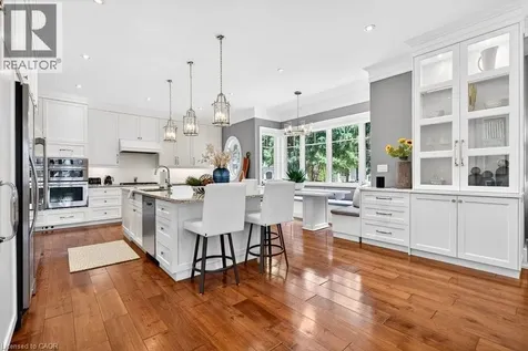162 Fruitland Avenue Burlington ON L7N 1W7