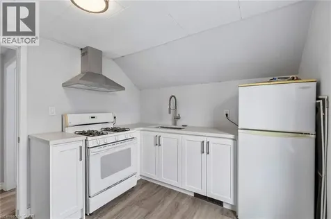 26 Albina Street Welland ON L3C 1P3