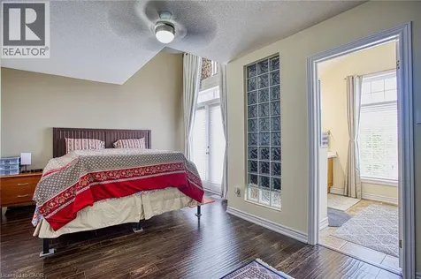 206 Springstead Avenue Stoney Creek ON L8E 6E8