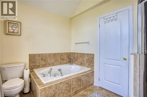 206 Springstead Avenue Stoney Creek ON L8E 6E8