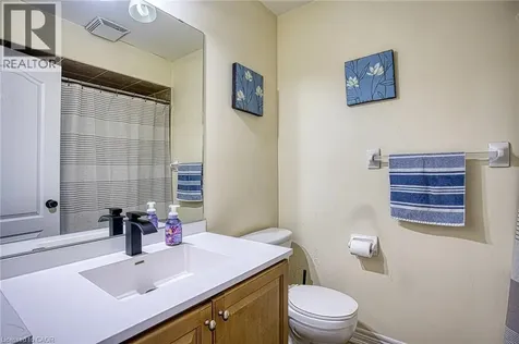 206 Springstead Avenue Stoney Creek ON L8E 6E8