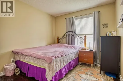 206 Springstead Avenue Stoney Creek ON L8E 6E8