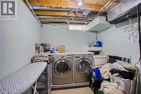 206 Springstead Avenue Stoney Creek ON L8E 6E8