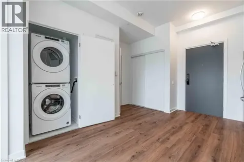 395 Dundas Street Oakville ON L6M 4M2