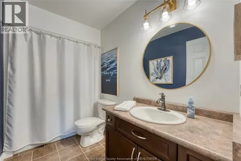 11095 Sturgeon Street Windsor ON N8P 1M4