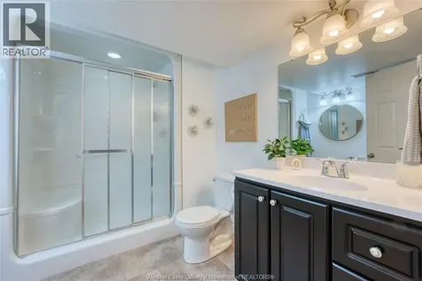 11095 Sturgeon Street Windsor ON N8P 1M4