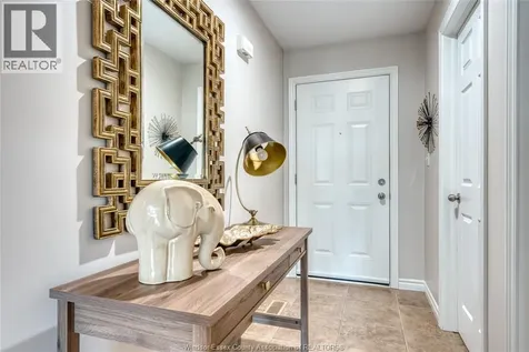 11095 Sturgeon Street Windsor ON N8P 1M4