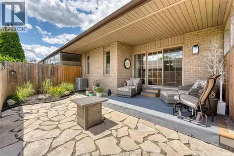 11095 Sturgeon Street Windsor ON N8P 1M4